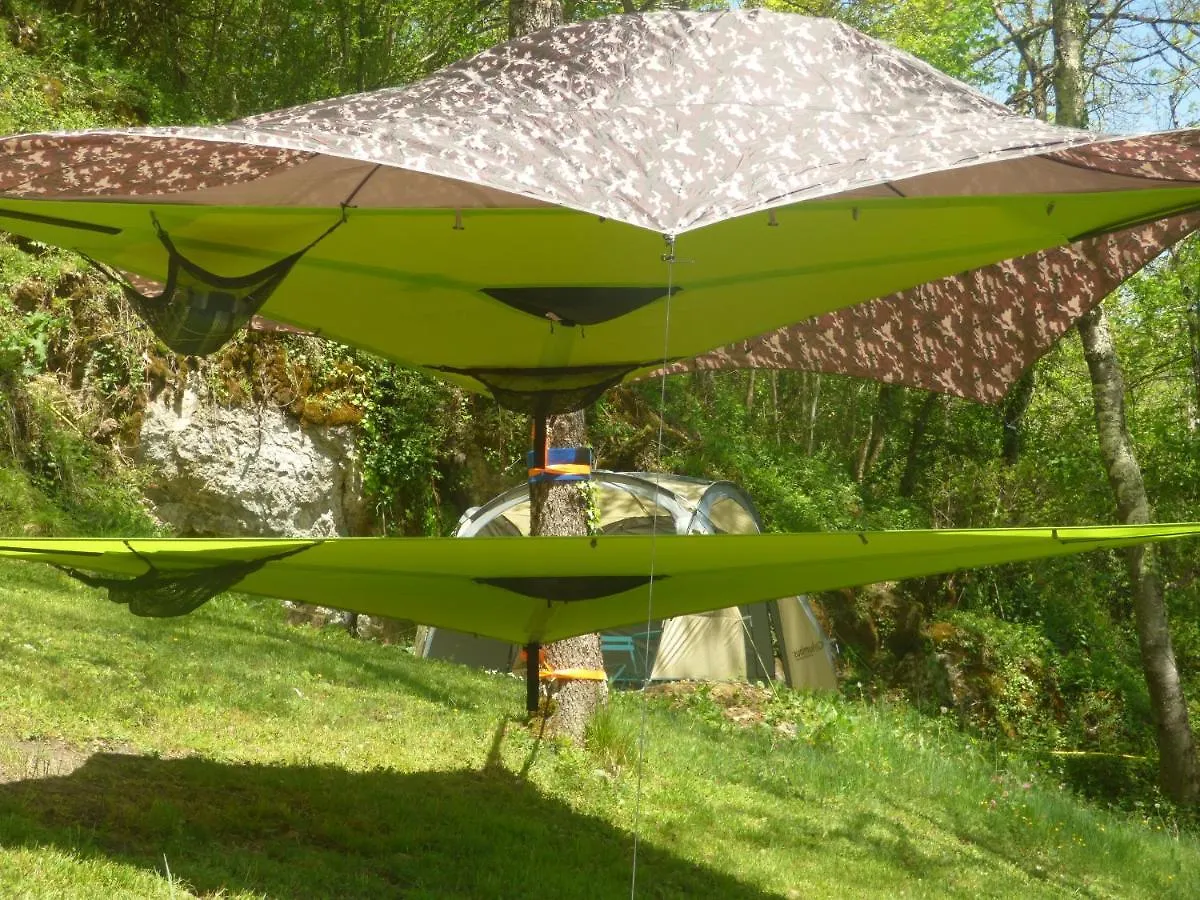 Campo de lujo dtente sky lodge Massat Francia